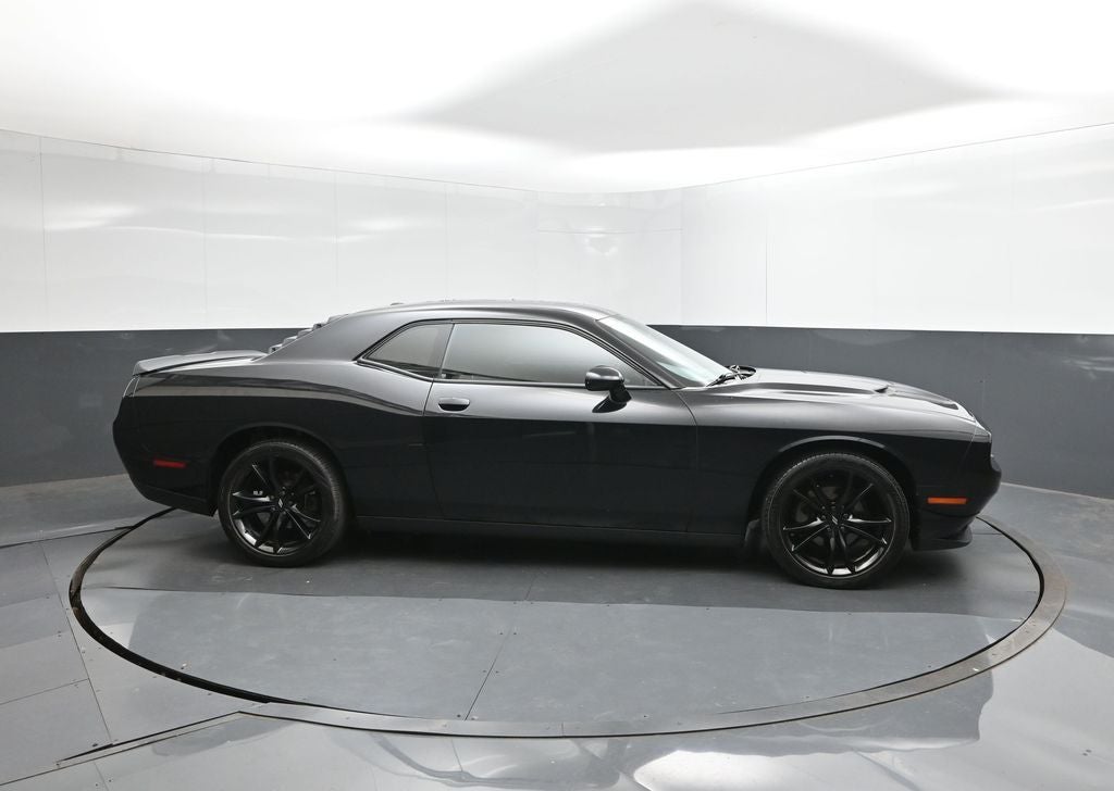 2017 Dodge Challenger SXT