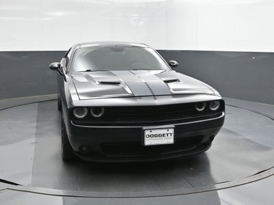 2017 Dodge Challenger SXT