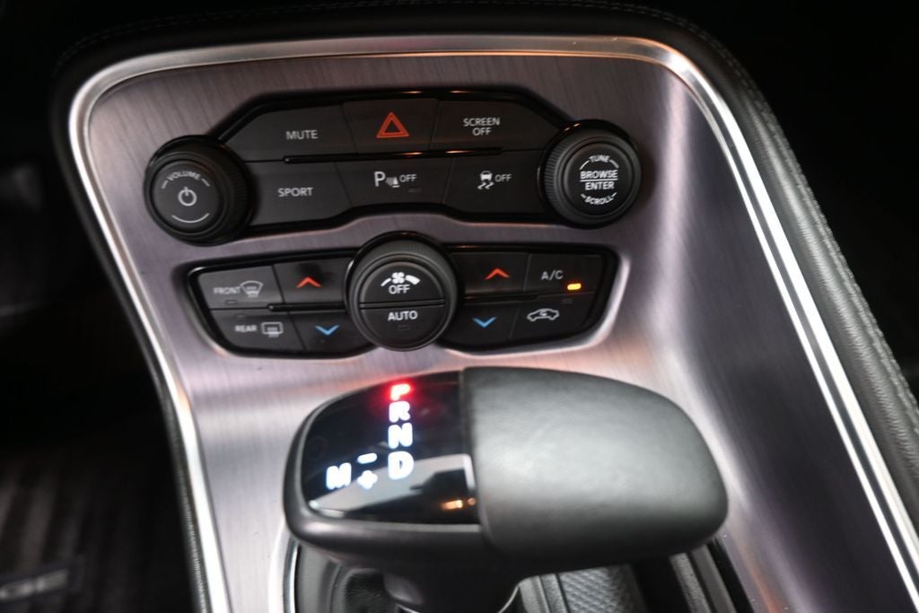 2017 Dodge Challenger SXT