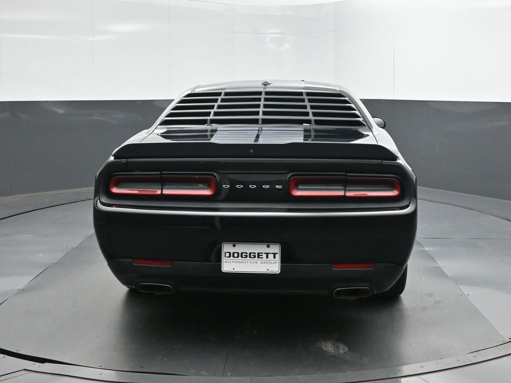 2017 Dodge Challenger SXT