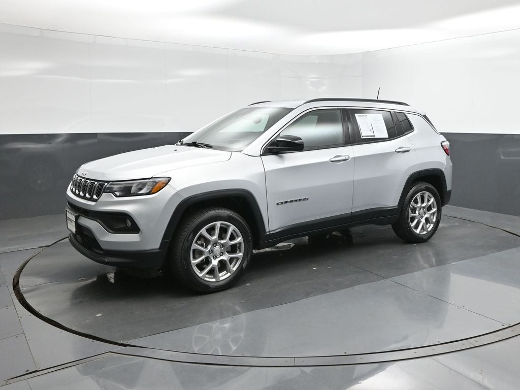 2024 Jeep Compass Latitude Lux