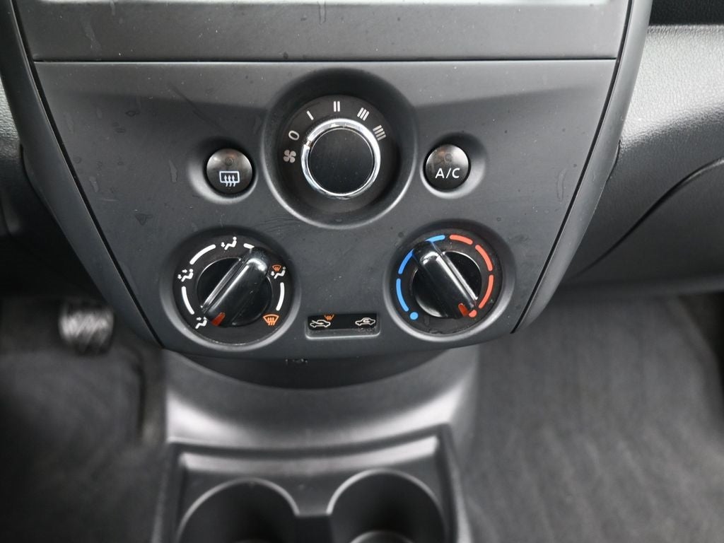 2016 Nissan Versa 1.6 S