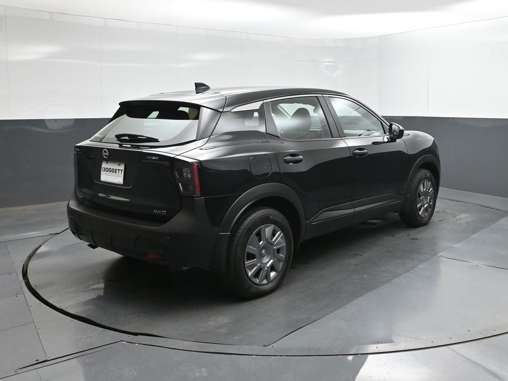 2025 Nissan Kicks S