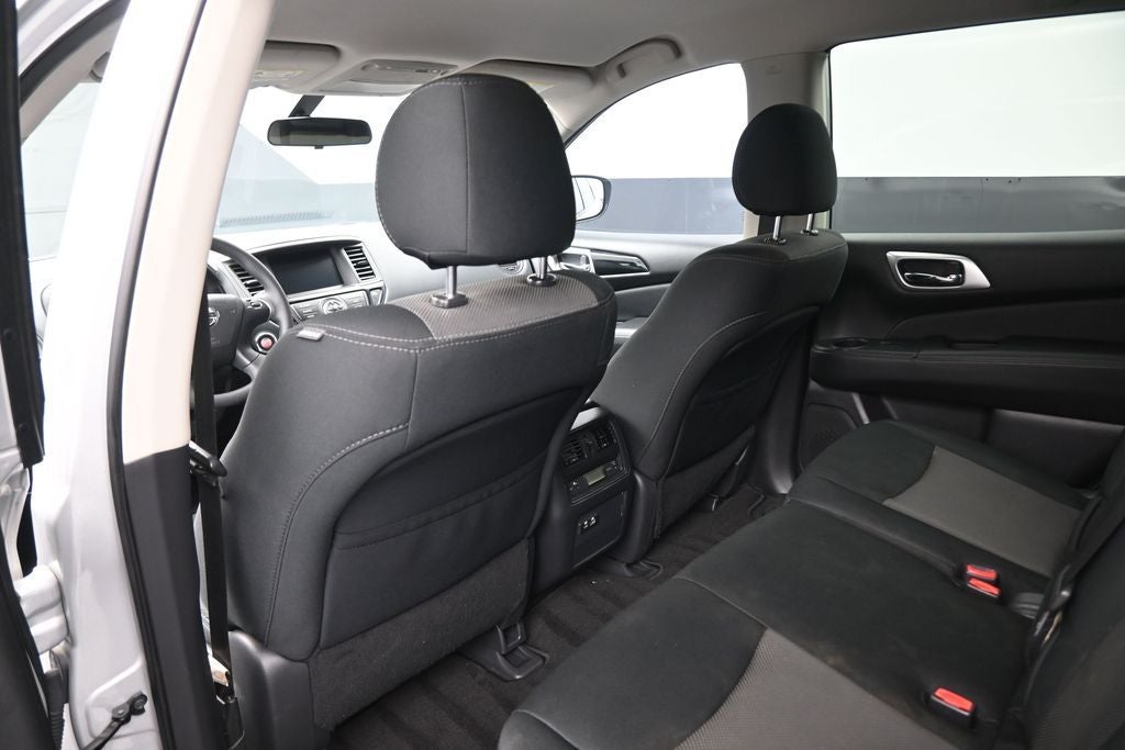 2020 Nissan Pathfinder S