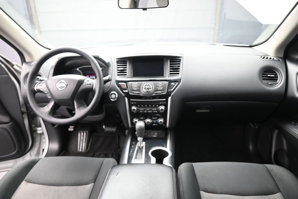 2020 Nissan Pathfinder S