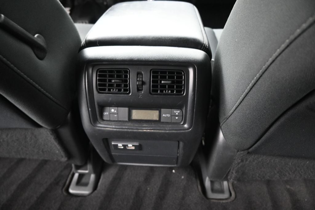 2020 Nissan Pathfinder S