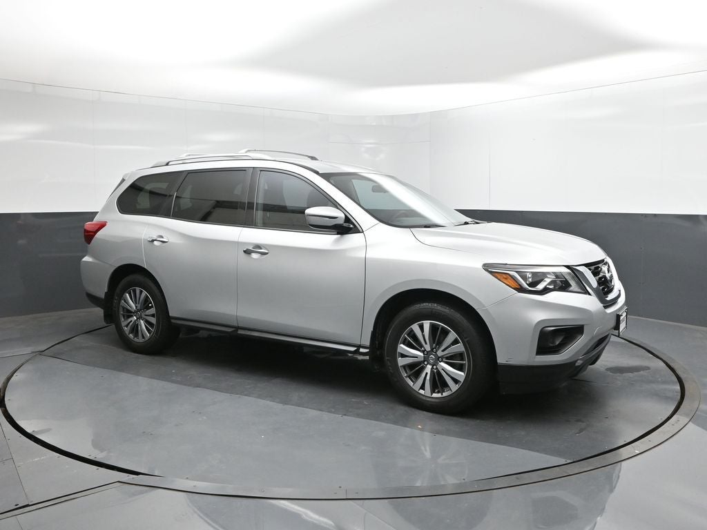 2020 Nissan Pathfinder S