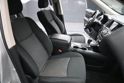 2020 Nissan Pathfinder S