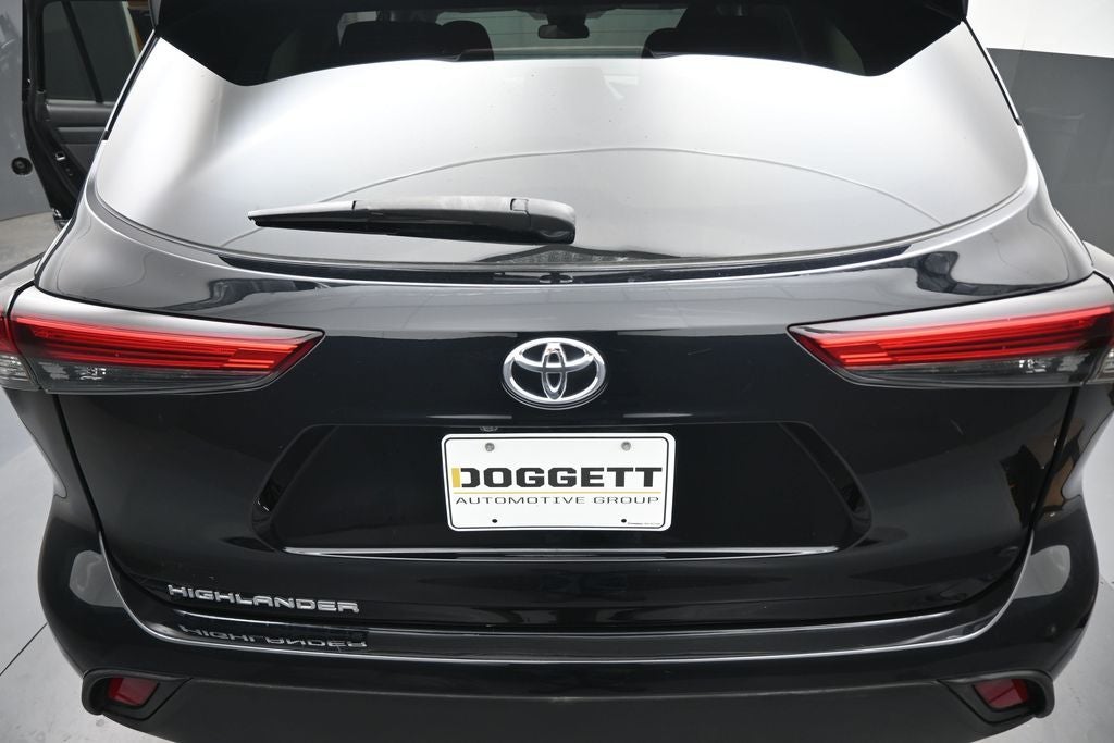 2021 Toyota Highlander L