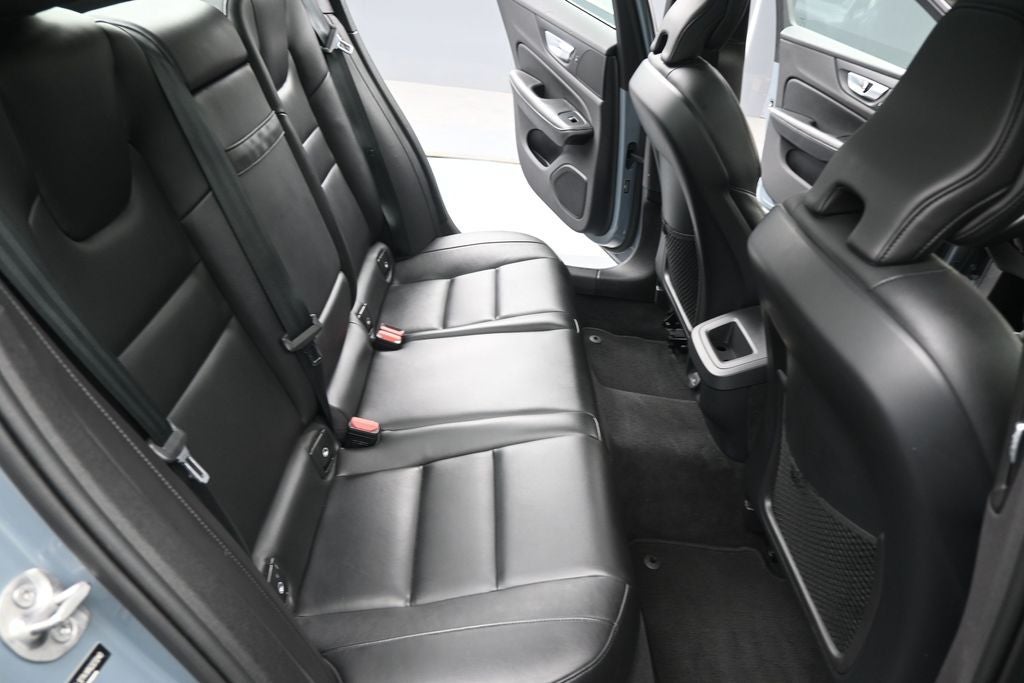 2024 Volvo S60 B5 Core Dark Theme