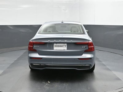 2024 Volvo S60 B5 Core Dark Theme