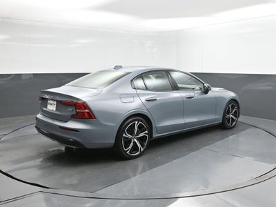 2024 Volvo S60 B5 Core Dark Theme