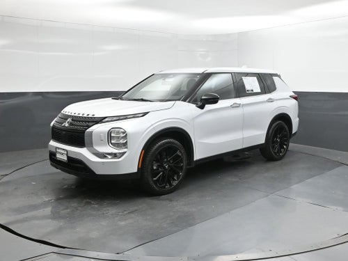 2023 Mitsubishi Outlander SE Black Edition