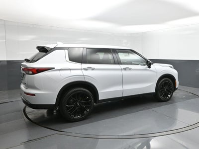 2023 Mitsubishi Outlander SE Black Edition