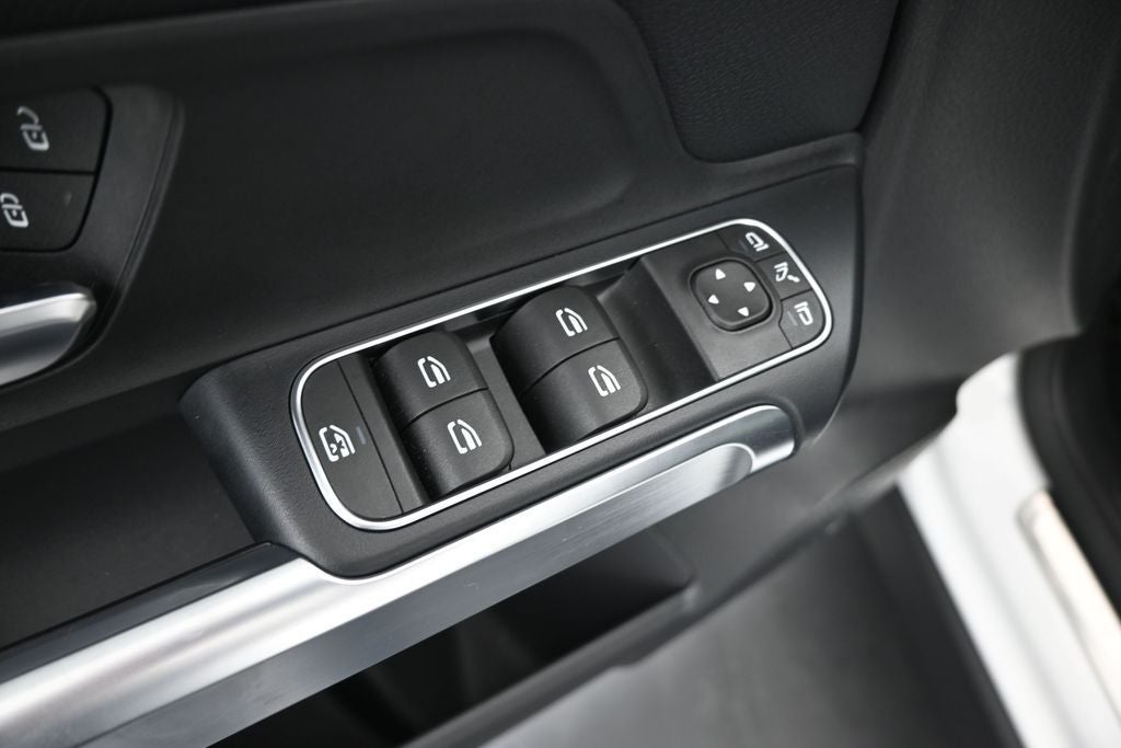 2025 Mercedes-Benz EQB 300 4MATIC®