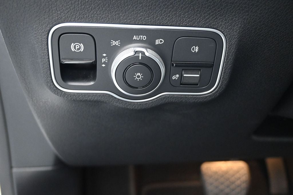 2025 Mercedes-Benz EQB 300 4MATIC®