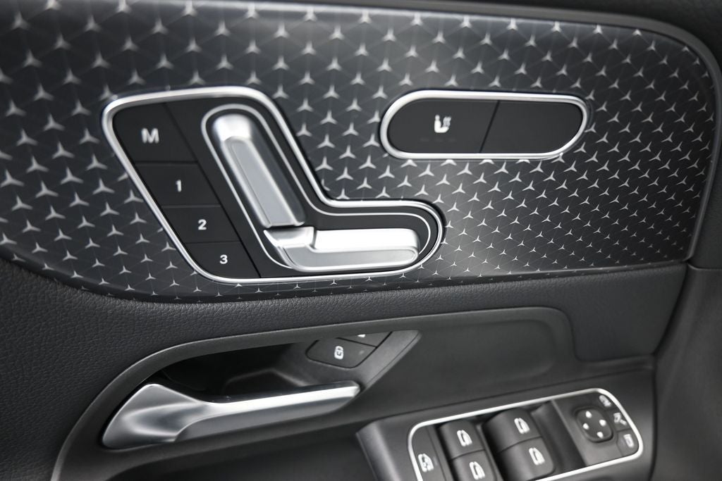 2025 Mercedes-Benz EQB 300 4MATIC®