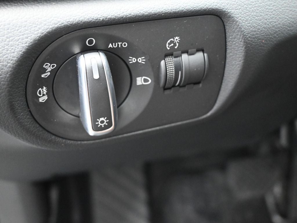 2018 Audi Q3 2.0T Premium