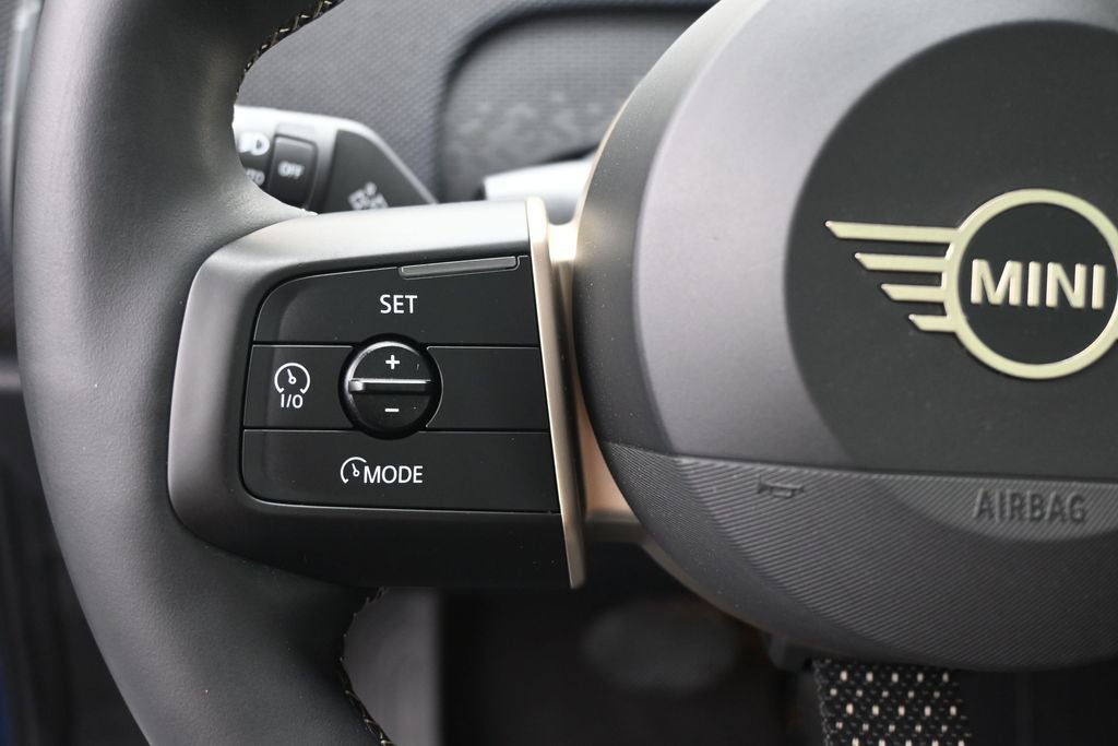 2025 MINI Cooper S Countryman Signature Plus