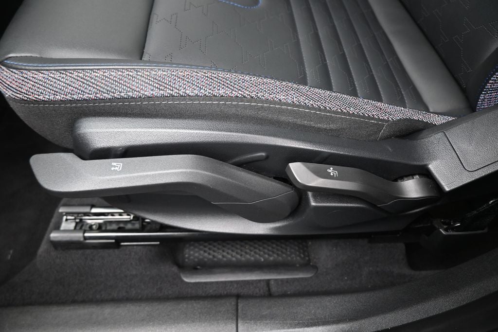 2025 MINI Cooper S Countryman Signature Plus