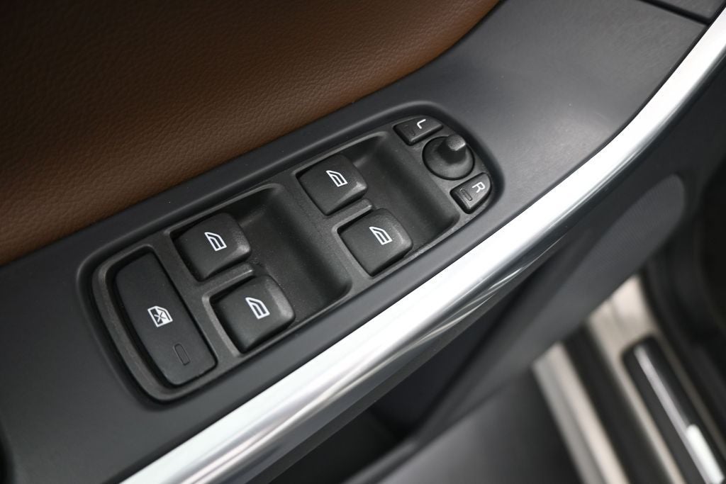 2017 Volvo XC60 T5