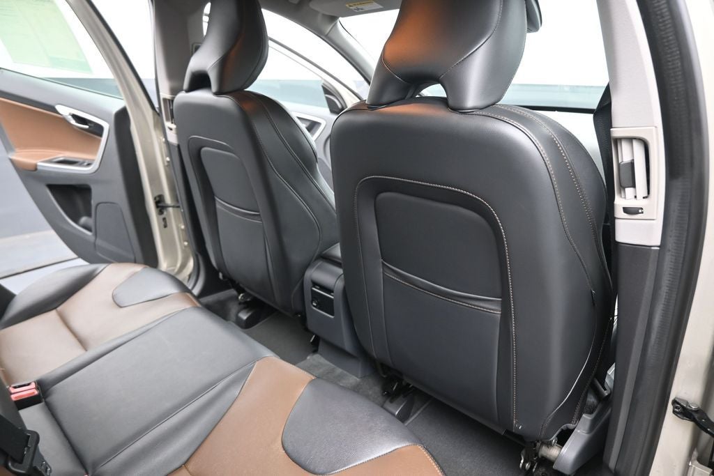 2017 Volvo XC60 T5