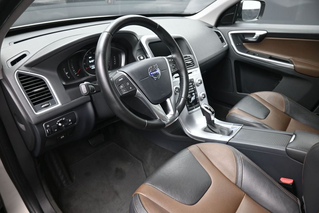 2017 Volvo XC60 T5