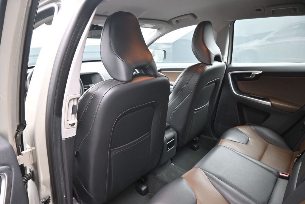 2017 Volvo XC60 T5