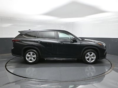 2025 Toyota Highlander LE