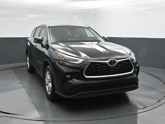 2025 Toyota Highlander LE