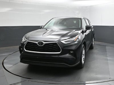 2025 Toyota Highlander LE