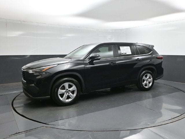 2025 Toyota Highlander LE