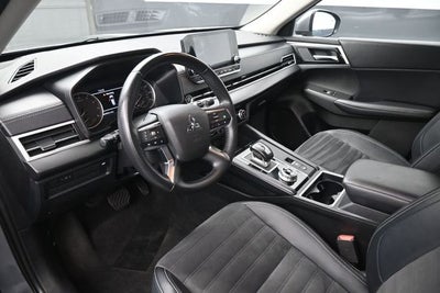 2024 Mitsubishi Outlander SE Black Edition