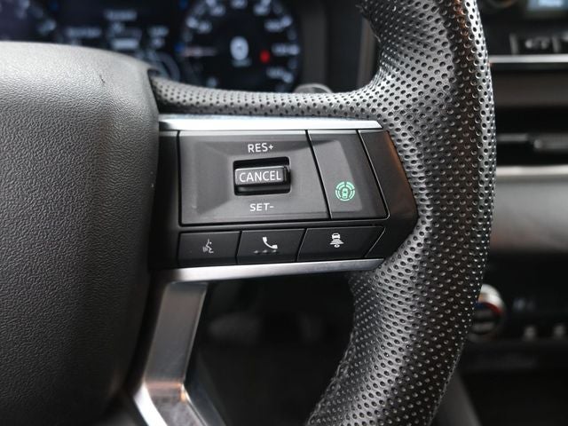 2023 Mitsubishi Outlander Base