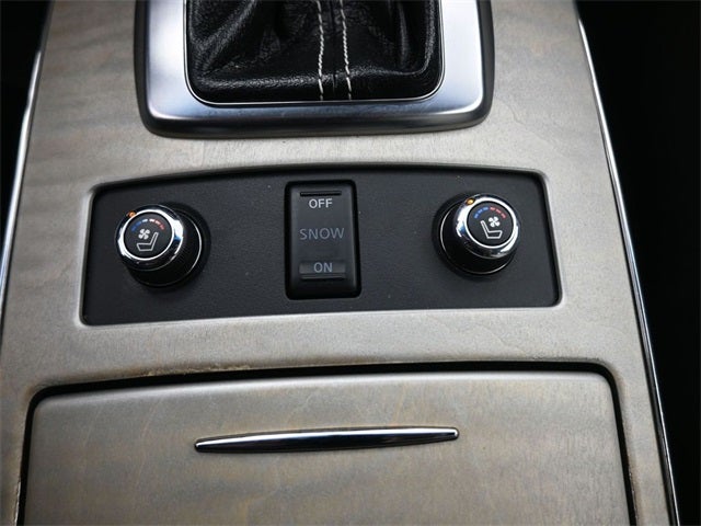 2017 INFINITI QX70 Base