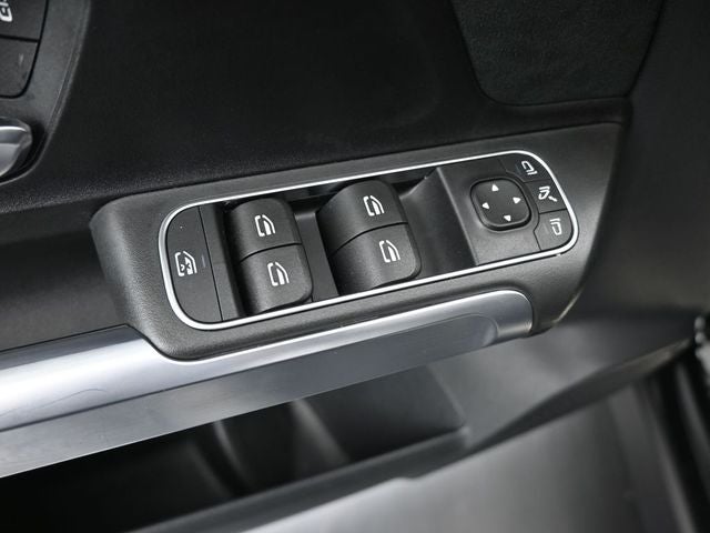 2023 Mercedes-Benz GLB GLB 250