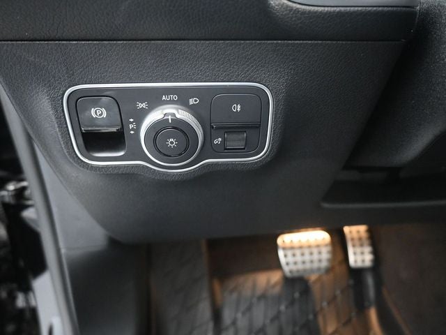 2023 Mercedes-Benz GLB GLB 250