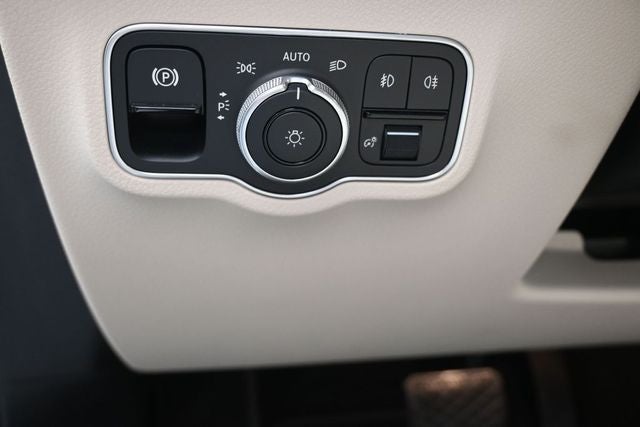 2025 Mercedes-Benz GLB GLB 250