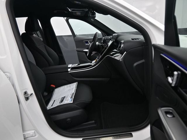 2025 Mercedes-Benz GLC GLC 300