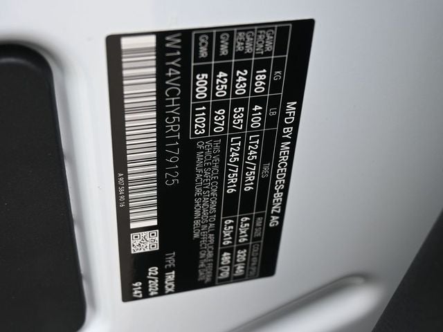 2024 Mercedes-Benz eSprinter 2500 Cargo 170 WB High Roof