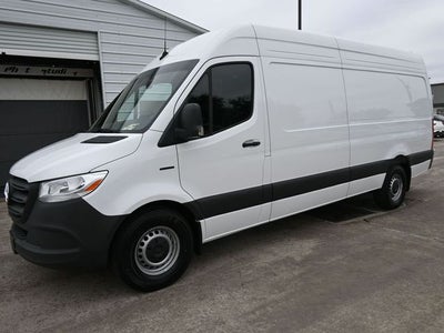 2024 Mercedes-Benz eSprinter 2500 Cargo 170 WB High Roof