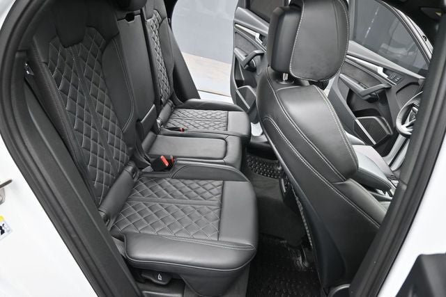 2023 Audi SQ5 Sportback Prestige quattro