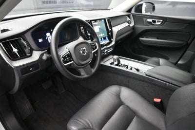 2025 Volvo XC60 B5 Plus