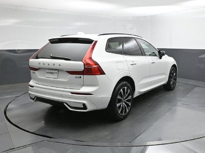 2025 Volvo XC60 B5 Plus