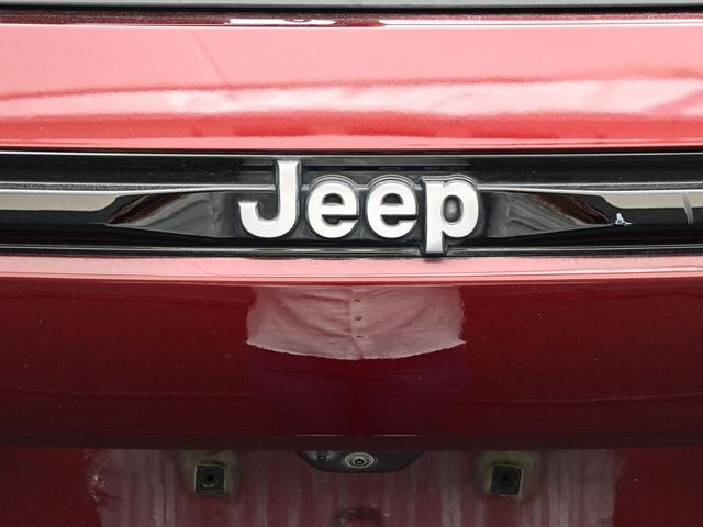 2022 Jeep Grand Cherokee Summit