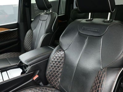 2022 Jeep Grand Cherokee Summit