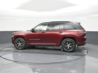 2022 Jeep Grand Cherokee Summit