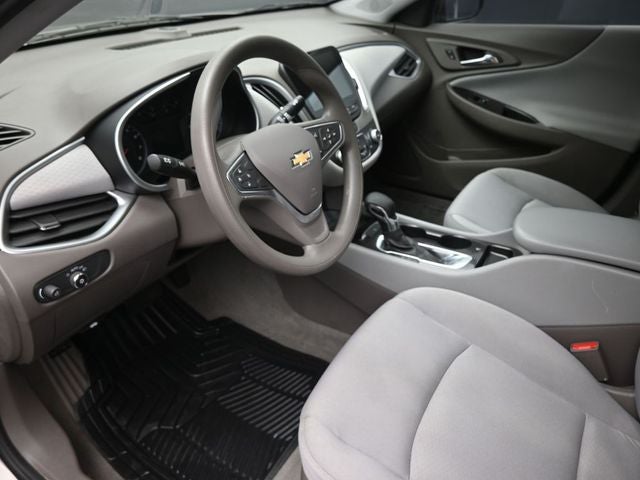 2022 Chevrolet Malibu LS 1LS