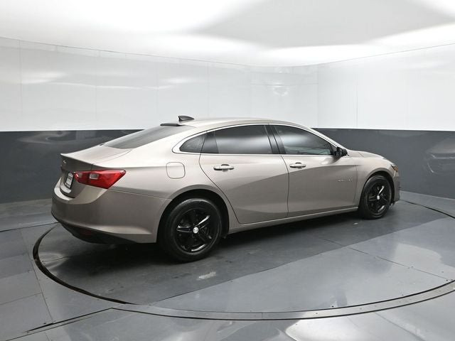 2022 Chevrolet Malibu LS 1LS