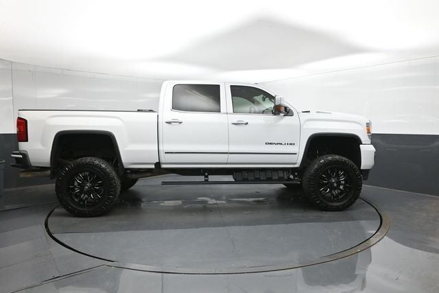 2019 GMC Sierra 2500HD Denali Duramax Plus Pkg Lifted